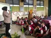 Anak-Anak Sekolah Dasar di Kota Tangerang Diedukasi Polisi Soal Medsos dan Bullying