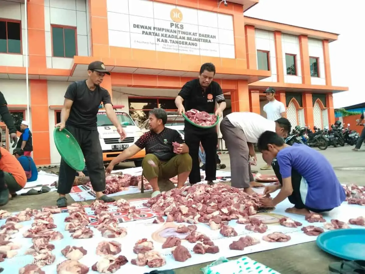 PKS Kabupaten Tangerang Sukseskan Program Nasional Tebar 1,8 Juta Paket Kurban PKS Kabupaten Tangerang Sukseskan Program Nasional Tebar 1,8 Juta Paket Kurban