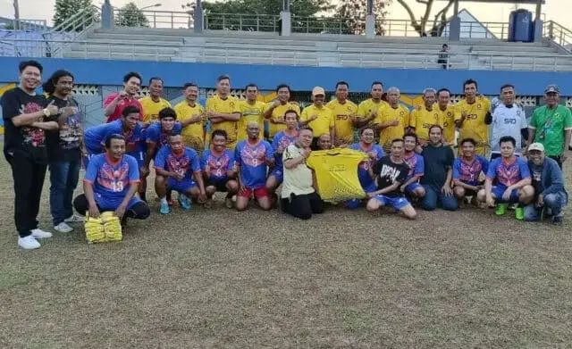 Sepak Bola Persahabatan, Pokja WHTR Vs Trafeo SRD di Stadion Mini Cipondoh Sepak Bola Persahabatan, Pokja WHTR Vs Trafeo SRD di Stadion Mini Cipondoh