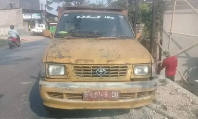 Mobil Dinas DLHK Kabupaten Tangerang Tabrak Lari,Sopir Tak Bertanggung Jawab Mobil Dinas DLHK Kabupaten Tangerang Tabrak Lari,Sopir Tak Bertanggung Jawab