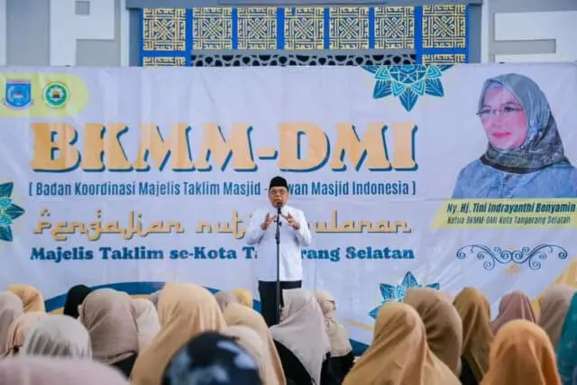 Hadiri Pengajian Gabungan Majelis Taklim se-Tangsel, Benyamin: Perkaya Ilmu Agama dan Tingkatkan Ketaqwaan Hadiri Pengajian Gabungan Majelis Taklim se-Tangsel, Benyamin: Perkaya Ilmu Agama dan Tingkatkan Ketaqwaan