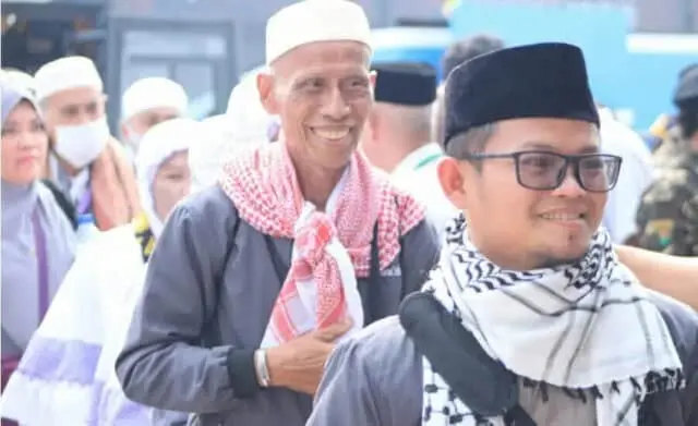 391 Jemaah Haji Kota Tangerang Pulang ke Rumah Melalui Asrama Haji Cipondoh 391 Jemaah Haji Kota Tangerang Pulang ke Rumah Melalui Asrama Haji Cipondoh