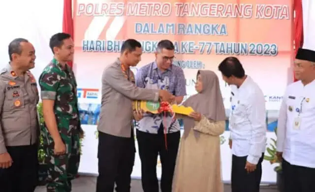 Tak Henti Ibu Iyat Ratnasari Ucap Syukur dan Terima Kasih Polri, Ini Penyebabnya? Tak Henti Ibu Iyat Ratnasari Ucap Syukur dan Terima Kasih Polri, Ini Penyebabnya?