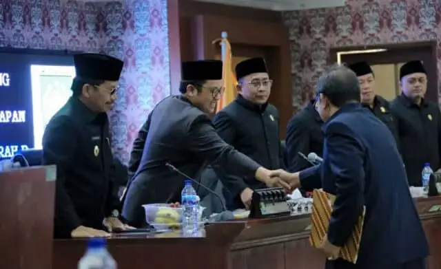 Paripurna DPRD Kota Tangerang Setujui Pertanggungjawaban APBD Tahun 2022 Paripurna DPRD Kota Tangerang Setujui Pertanggungjawaban APBD Tahun 2022