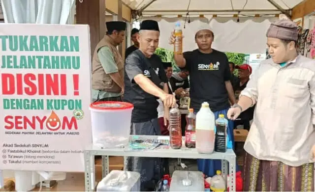 Sedekah Minyak Jelantah di Masjid-Masjid di Kota Tangerang, Bahagiakan Yatim dan Umrah Sedekah Minyak Jelantah di Masjid-Masjid di Kota Tangerang, Bahagiakan Yatim dan Umrah