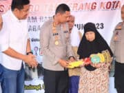 Kapolres Serahkan Kunci Program Bedah Rumah Hari Bhayangkara ke-77 di Cibodas Kapolres Serahkan Kunci Program Bedah Rumah Hari Bhayangkara ke-77 di Cibodas