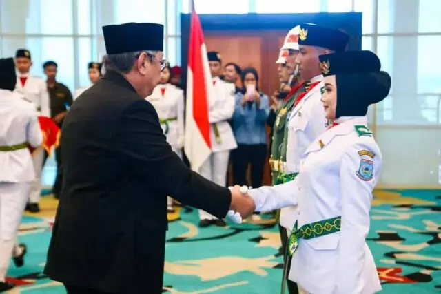 Wali Kota Benyamin Kukuhkan 50 Anggota Paskibraka HUT ke-78 RI Tingkat Kota Tangsel Wali Kota Benyamin Kukuhkan 50 Anggota Paskibraka HUT ke-78 RI Tingkat Kota Tangsel