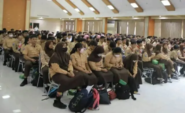 300 Pelajar Belajar Literasi Digital Bersama Diskominfo Kota Tangerang 300 Pelajar Belajar Literasi Digital Bersama Diskominfo Kota Tangerang
