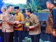 Pemkot Tangerang Terima Penghargaan dari KPK