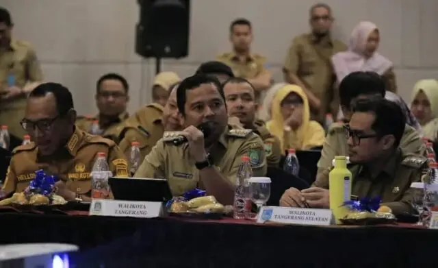 Menuju Indonesia Emas, Arief: Pusat, Provinsi Harus Bersinergi Bersama Pemda Menuju Indonesia Emas, Arief: Pusat, Provinsi Harus Bersinergi Bersama Pemda