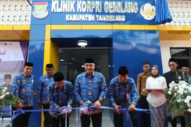 Bupati Tangerang Resmikan Klinik Korpri Gemilang di Kecamatan Pasar Kemis Bupati Tangerang Ahmed Zaki Iskandar meresmikan klinik Korpri Gemilang di Kecamatan Pasar Kemis, Jumat (15/9/23), Foto. (Istimewa)