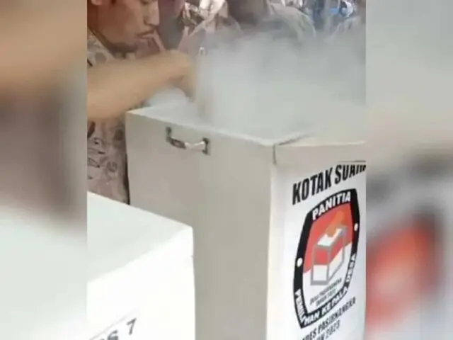 Aneh! Kotak Suara Pilkades Tiba-tiba Keluar Asap di kabupaten Tangerang Kejadian kotak suara pilkades mengeluarkan asap, (Istimewa)
