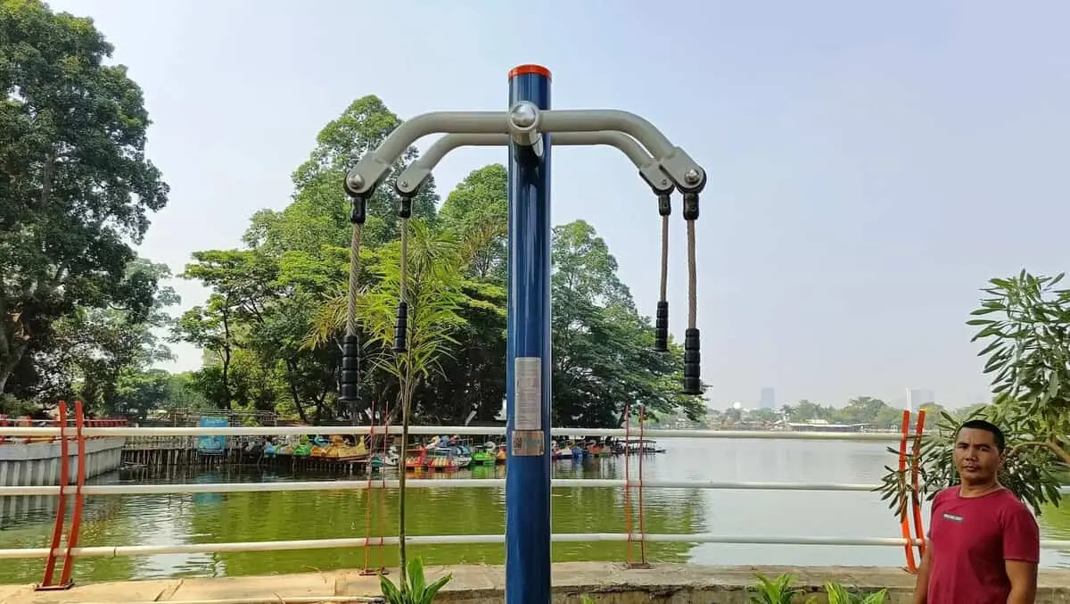Semakin Memikat, Kemenpora Pasang Sarana Olahraga Fitness Outdoor di Situ Cipondoh Semakin Memikat, Kemenpora Pasang Sarana Olahraga Fitness Outdoor di Situ Cipondoh