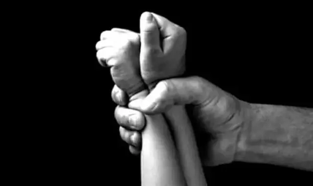Bejat! Ayah Tega Setubuhi Anak Kandung di Tangerang Lebih dari 100 Kali selama 9 Tahun Bejat! Ayah Tega Setubuhi Anak Kandung di Tangerang Lebih dari 100 Kali selama 9 Tahun