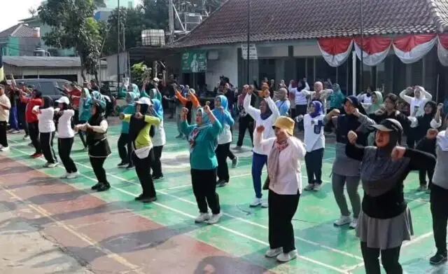 Lagi, Kampung Tangguh Jaya Bebas dari Narkoba Kota Tangerang Gelar Senam dan Parade Lagi, Kampung Tangguh Jaya Bebas dari Narkoba Kota Tangerang Gelar Senam dan Parade