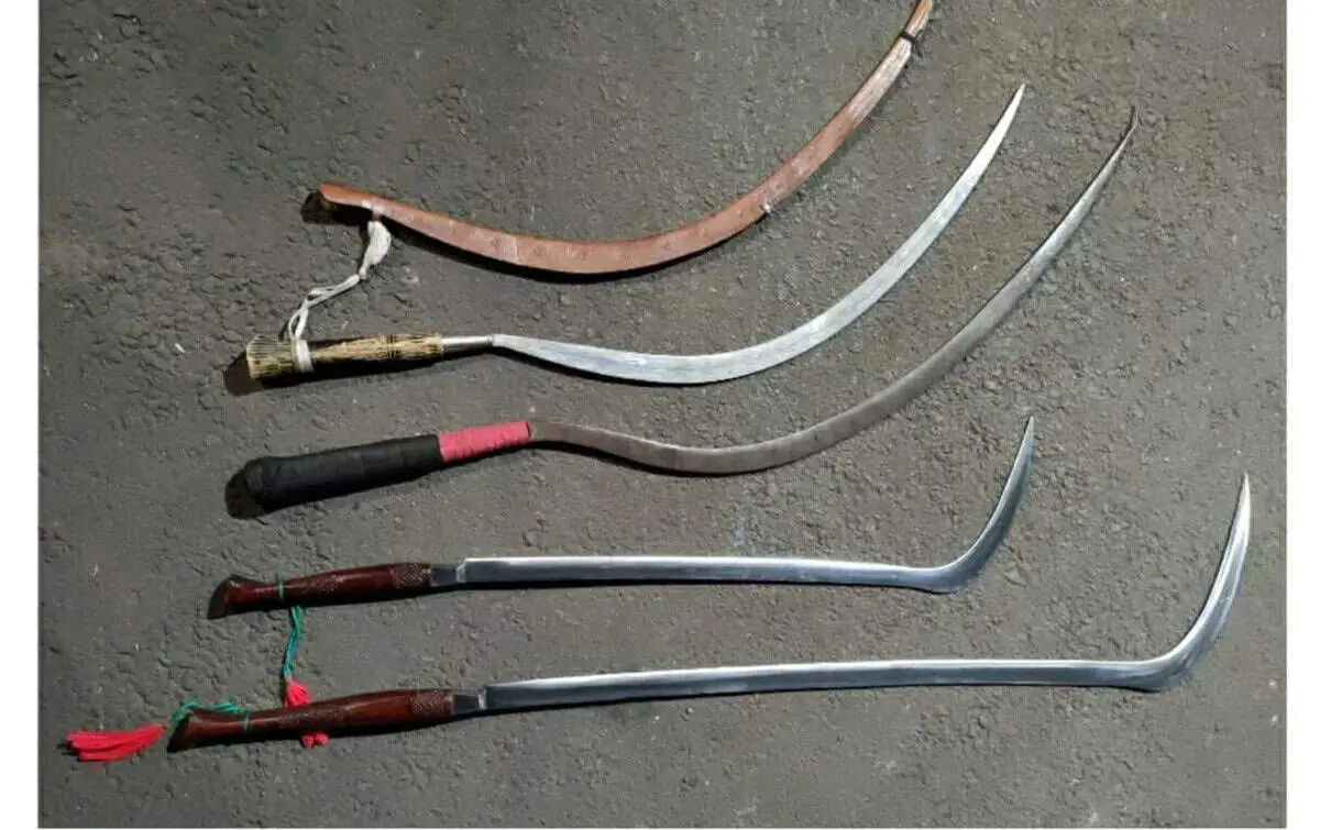 Polisi Berhasil Ringkus 5 Remaja Konvoi Sambil Bawa Sajam Viral di Medsos di Tangerang Polisi Berhasil Ringkus 5 Remaja Konvoi Sambil Bawa Sajam Viral di Medsos di Tangerang