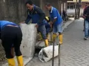 Patut Disupport, Dinas PUPT Bareng Warga RW 04 Perum Cimone Mas Permai II Tangerang Antisipasi Banjir