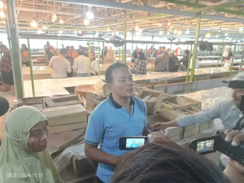 Dukung Revitalisasi, Jeritan Para Pedagang TPPS Kuta Bumi Minta Pemkab Segera Kosongkan Pasar Lama Dukung Revitalisasi, Jeritan Para Pedagang TPPS Kuta Bumi Minta Pemkab Segera Kosongkan Pasar Lama