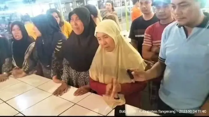 Dukung Revitalisasi, Jeritan Para Pedagang TPPS Kuta Bumi Minta Pemkab Segera Kosongkan Pasar Lama Dukung Revitalisasi, Jeritan Para Pedagang TPPS Kuta Bumi Minta Pemkab Segera Kosongkan Pasar Lama