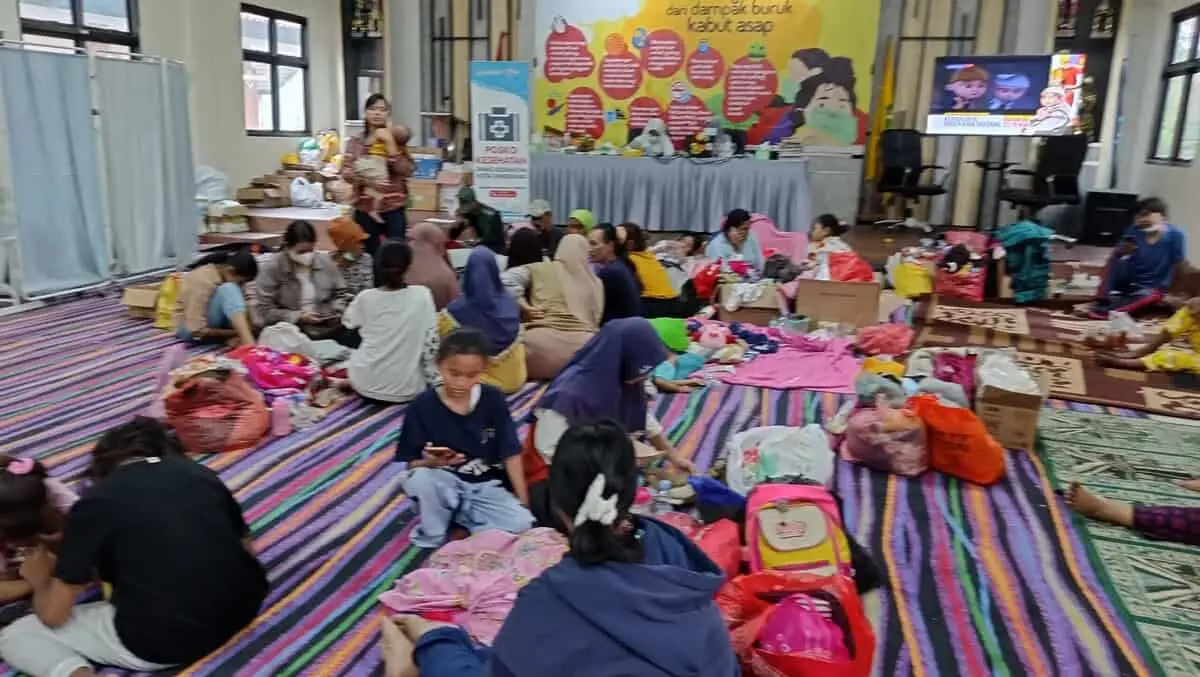 Kebutuhan Pengungsi Kebakaran TPA Rawa Kucing Tercukupi Kebutuhan Pengungsi Kebakaran TPA Rawa Kucing Tercukupi