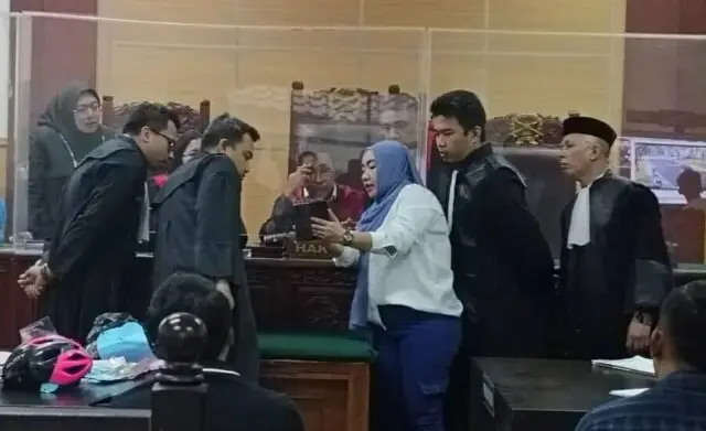 Tak Terima Sifat Sombong Penabrak Kanit PPA Polres Tangsel, Istri Ipda Siswanto Minta Hakim Hukum Berat Tak Terima Sifat Sombong Penabrak Kanit PPA Polres Tangsel, Istri Ipda Siswanto Minta Hakim Hukum Berat