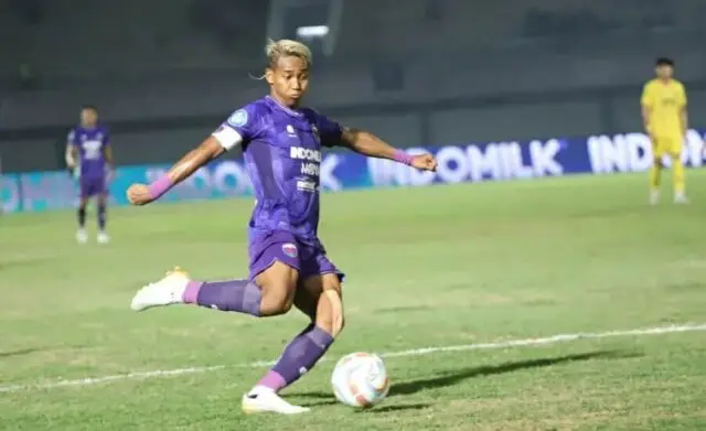 Bermain Kandang, Persita vs Persik Skor 2-2 Bermain Kandang, Persita vs Persik Skor 2-2