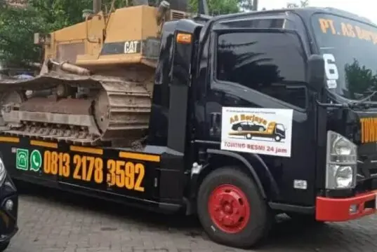 Aki Mobil Meledak Saat Isi BBM, PT AS Berjaya Keluhkan Pelayanan Servis ke PT AI-UD Trucks Cabang Tangerang Foto. Mobil PT AS Berjaya ini bertempat di Ruko Palmer Avenue no 15,Palem Semi, tangerang. (Istimewa)