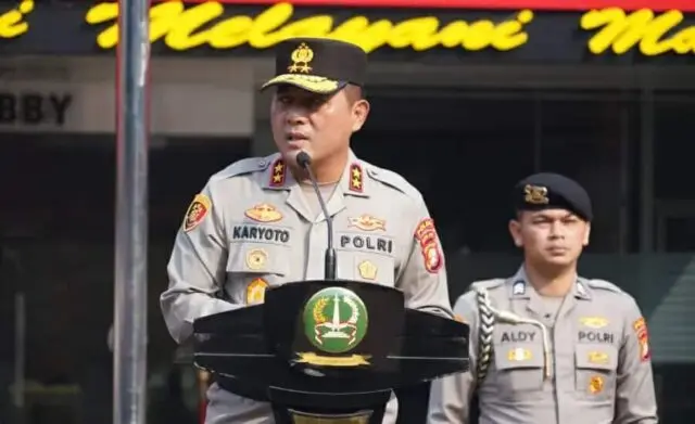 Pimpin Apel di Polres Metro Tangerang Kota, Kapolda: Jangan ada Rasa dan Niat Melanggar Aturan Pimpin Apel di Polres Metro Tangerang Kota, Kapolda: Jangan ada Rasa dan Niat Melanggar Aturan