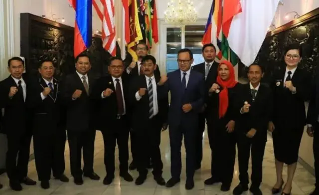 Walkot Tangerang Terpilih Jadi Peserta Diklat Lemhanas Walkot Tangerang Terpilih Jadi Peserta Diklat Lemhanas