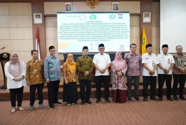 Dokuementasi pasca MoU Beasiswa 5 Perguruan tinggi bersama walikota cilegon Dokuementasi pasca MoU Beasiswa 5 Perguruan tinggi bersama walikota cilegon
