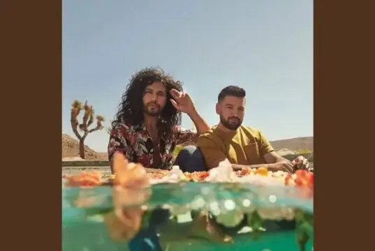 Lirik Lagu 10,000 Hours dan Terjemahan – Dan + Shay, Justin Bieber Lirik Lagu 10,000 Hours dan Terjemahan - Dan + Shay, Justin Bieber