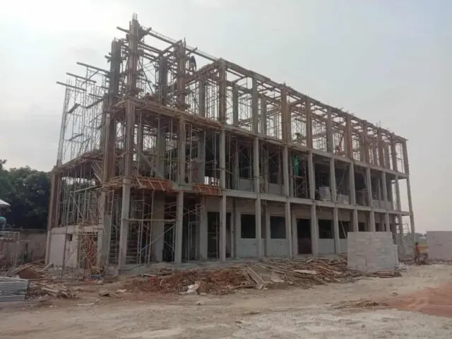 Proyek Pembangunan SMAN 30 Kabupaten Tangerang Diduga Abaikan K3, Pelaksana Terkesan Cuek Proyek Pembangunan SMAN 30 Kabupaten Tangerang Diduga Abaikan K3, Pelaksana Terkesan Cuek