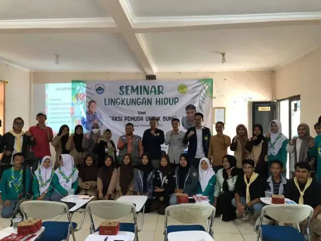 Bersama Mapalbara, Alumni IPB Banten Ajak Pemuda Lestarikan Alam Bersama Mapalbara, Alumni IPB Banten Ajak Pemuda Lestarikan Alam