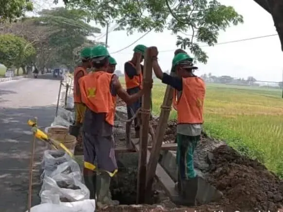 Perumdam TKR Komitmen Untuk Memenuhi Akses Air Bersih di Tangerang Utara Salah satu yang sedang berlangsung pekerjaan di wilayah Tangerang utara, Foto. (Istimewa)