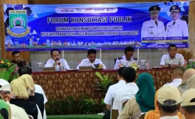 Sachrudin Pinta Seluruh Pihak Pantau Penyaluran Bansos di Kota Tangerang Sachrudin Pinta Seluruh Pihak Pantau Penyaluran Bansos di Kota Tangerang