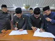 Tok! APBD 2024 Kota Tangerang Disepakati Rp 5,38 Triliun Tok! APBD 2024 Kota Tangerang Disepakati Rp 5,38 Triliun