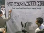 Tanpa Hoax, Kapolres Ajak Pegiat Media Sosial Kawal Pemilu Damai 2024 di Kota Tangerang Tanpa Hoax, Kapolres Ajak Pegiat Media Sosial Kawal Pemilu Damai 2024 di Kota Tangerang