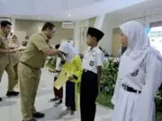 Peringatan Hari Guru Nasional, Dindik Kota Tangerang Santuni 1000 Anak Yatim Peringatan Hari Guru Nasional, Dindik Kota Tangerang Santuni 1000 Anak Yatim