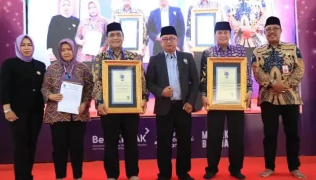 Sekda Moch Maesyal Rasyid Usulkan Baca Tulis Qur'an Jadi Muatan Lokal Semua Satuan Pendidikan Sekretaris Daerah (Sekda) Kabupaten Tangerang Moch Maesyal Rasyid baca tulis Al-Qur'an (BTQ), Foto. (Istimewa)