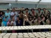 Gelar Kegiatan KKN di Kampung Pepaya Jepang, Mahasiswa ITB AD Bantu Digitalisasi Pemasaran Produk