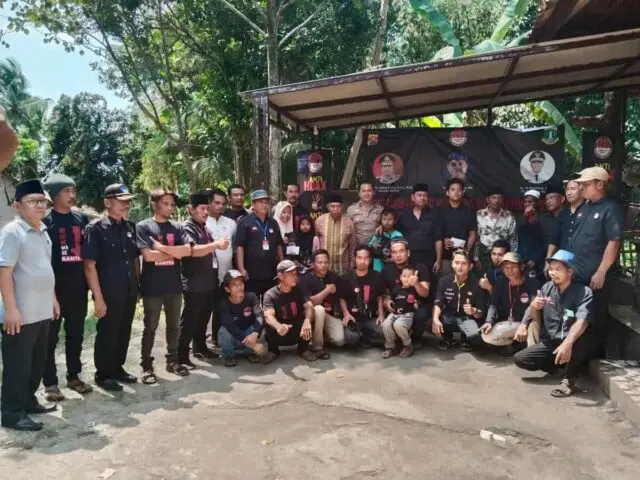 Ketua Umum Bolone Mase Banten Konsolidasi Ke Pengurus Bolone Mase Lebak Bolone Mase Kabupaten Lebak mengadakan konsolidasi dengan para anggota dan jajaran pengurus Bolone, Foto. (Istimewa)