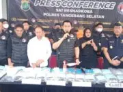 Dua Pengedar Ganja Seberat 27,3 Kg27,3 Kg Behasil di Ungkap Satresnarkoba Polres Tangsel dua-pengedar-ganja-seberat-273-kg273-kg-behasil-di-ungkap-satresnarkoba-polres-tangsel
