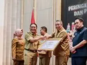 Pemkot Tangsel Raih Penghargaan Kota Peduli HAM 2023