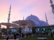 Masjid Raya Al A'zhom Kota Tangerang Bernuansa Masjid Nabawi Kota Madinah