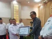 Berpredikat Terbaik, Pemkot Tangerang Raih Penghargaan Ombudsman RI Berpredikat Terbaik, Pemkot Tangerang Raih Penghargaan Ombudsman