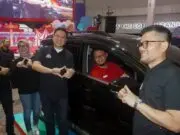 Pelanggan Setia Asal Depok Dapat Hadiah Mobil dari Telkomsel Poin Festival 2023