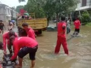 Atasi Banjir, DSDABMBK Tangsel Turunkan Pompa Penyedot Air Atasi Banjir, DSDABMBK Tangsel Turunkan Pompa Penyedot Air