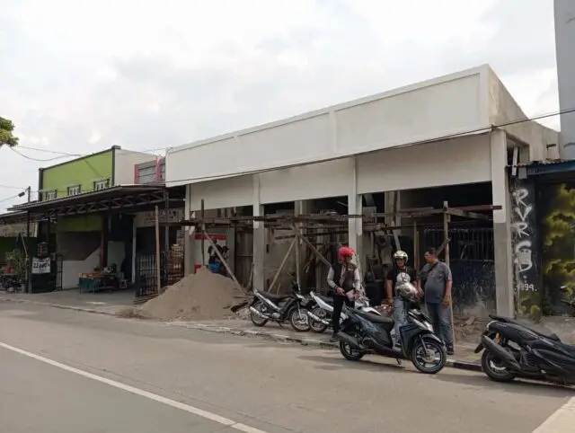 Bangunan Tak Berizin di Jl. Cemara Cibodas Tangerang, Diduga di Bekingi Oknum Penegak Perda Bangunan Jl. Cemara RT 005/020 Cibodas, Kecamatan Cibodas, Kota Tangerang,masih berdiri kokoh, Foto. (Istimewa)