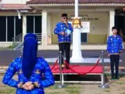 Pimpin Apel Hari Kesadaran Nasional, Benyamin: Layani Masyarakat dengan Hati, Sepenuh Hati dan Hati-Hati Pimpin Apel Hari Kesadaran Nasional, Benyamin: Layani Masyarakat dengan Hati, Sepenuh Hati dan Hati-Hati