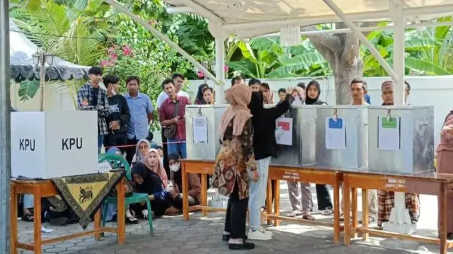 WNI Yang Sudah Punya Hak Pilih dalam Pemilu, KTP Hilang Tetap Bisa Nyoblos Saat Pemilu 2024 Pemungutan suara di TPS simulasi di Halaman Kantor Kecamatan Mauk, Kabupaten Tangerang,Foto.(Istimewa)